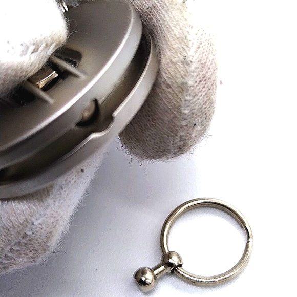 NIB Authentic Mercedes Benz Vintage Keychain Wheel Valet Fob SL Class in Nickel - Picture 4 of 7